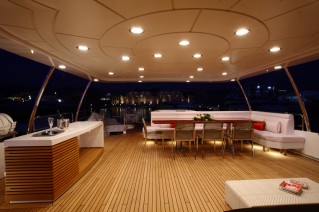 Benetti Tradition 105 Upper Deck .png